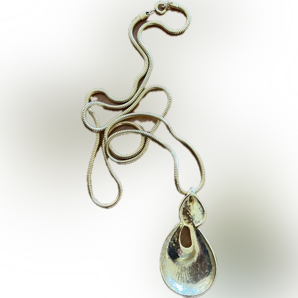 Gold Rope Chain Gold Double Loop Pendant - Picture 3 of 3